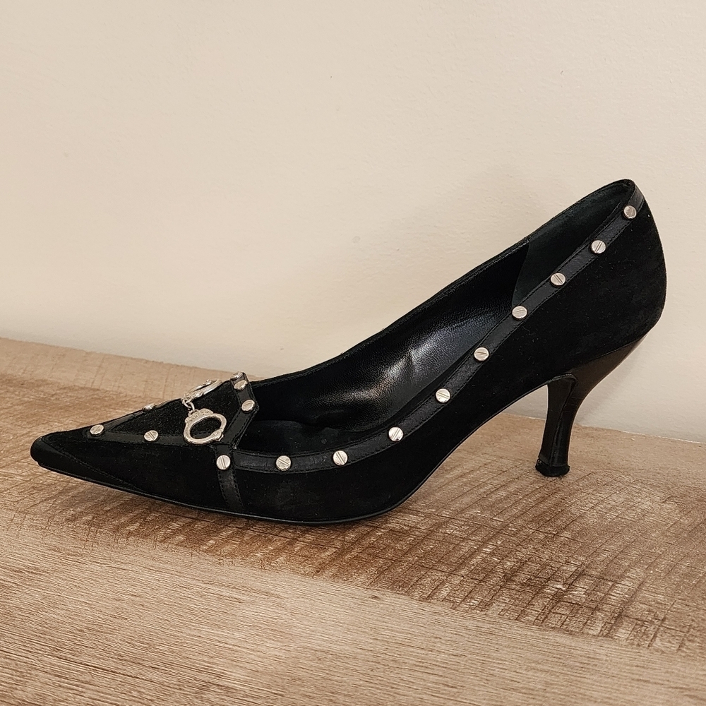 Hollywould Black Suede Leather Studded Handcuff Heels Pumps Made Italy Size 9.5 - Picture 3 of 14